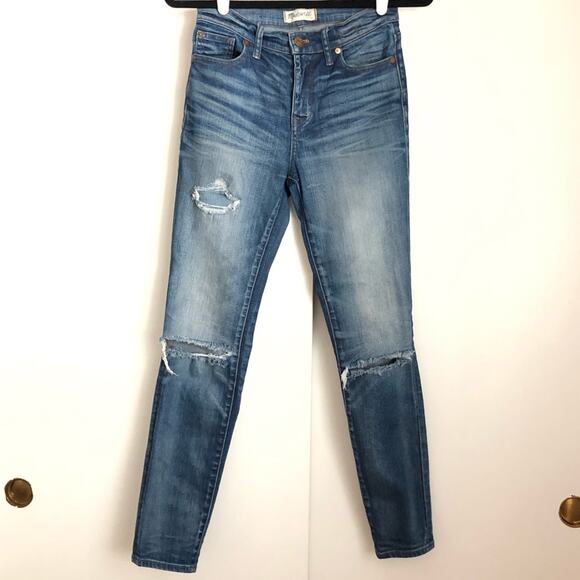 Madewell 9" High-Rise Skinny Jeans: Torn-Knee - Picture 5 of 13